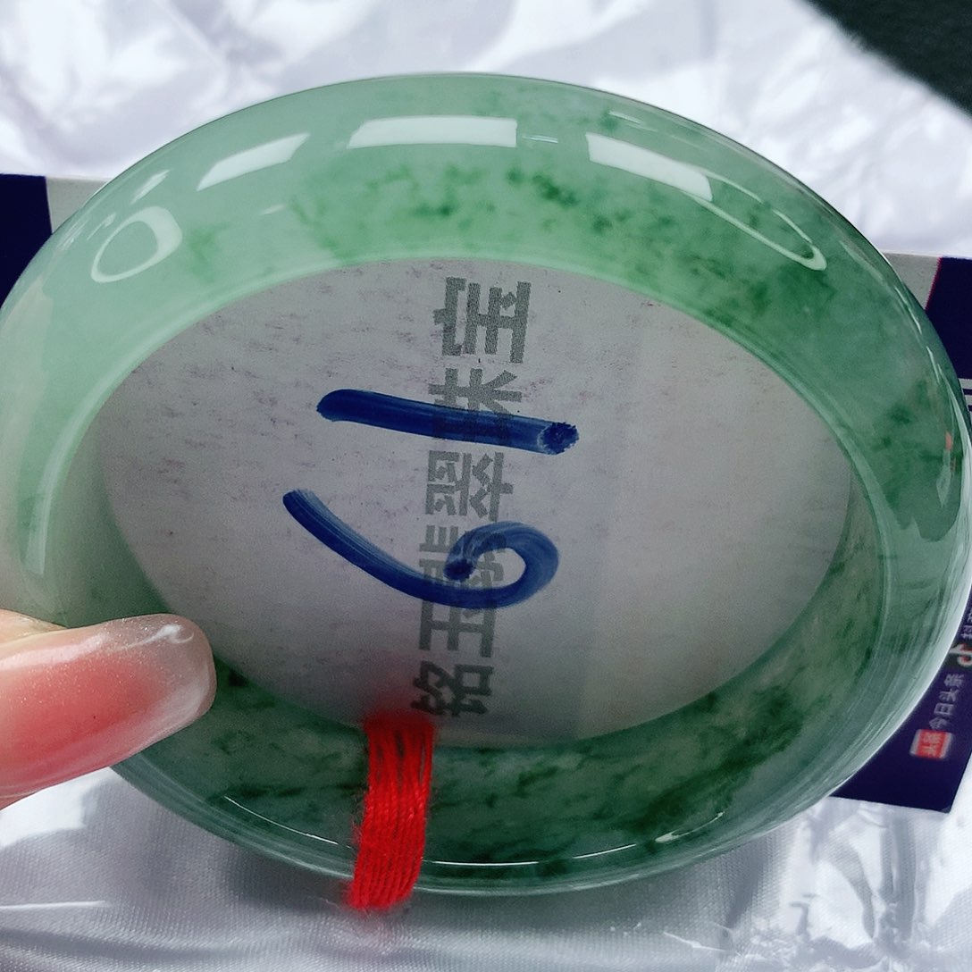 翡翠手镯未镶嵌缅甸天然a货翡翠