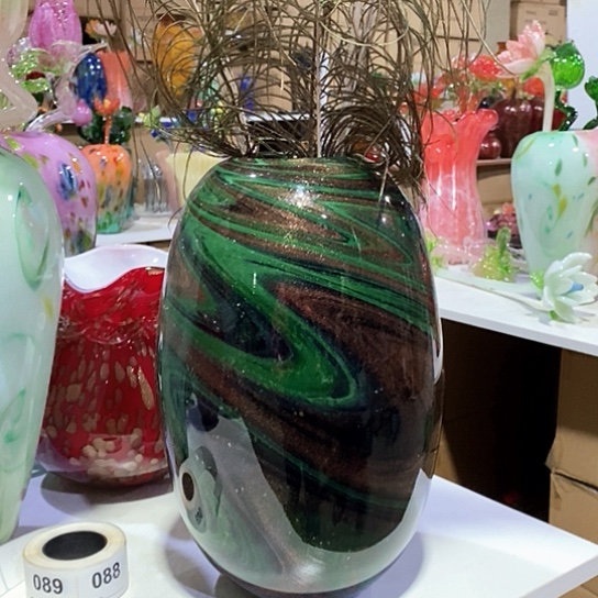 琉璃花瓶高38厘米口径6厘米