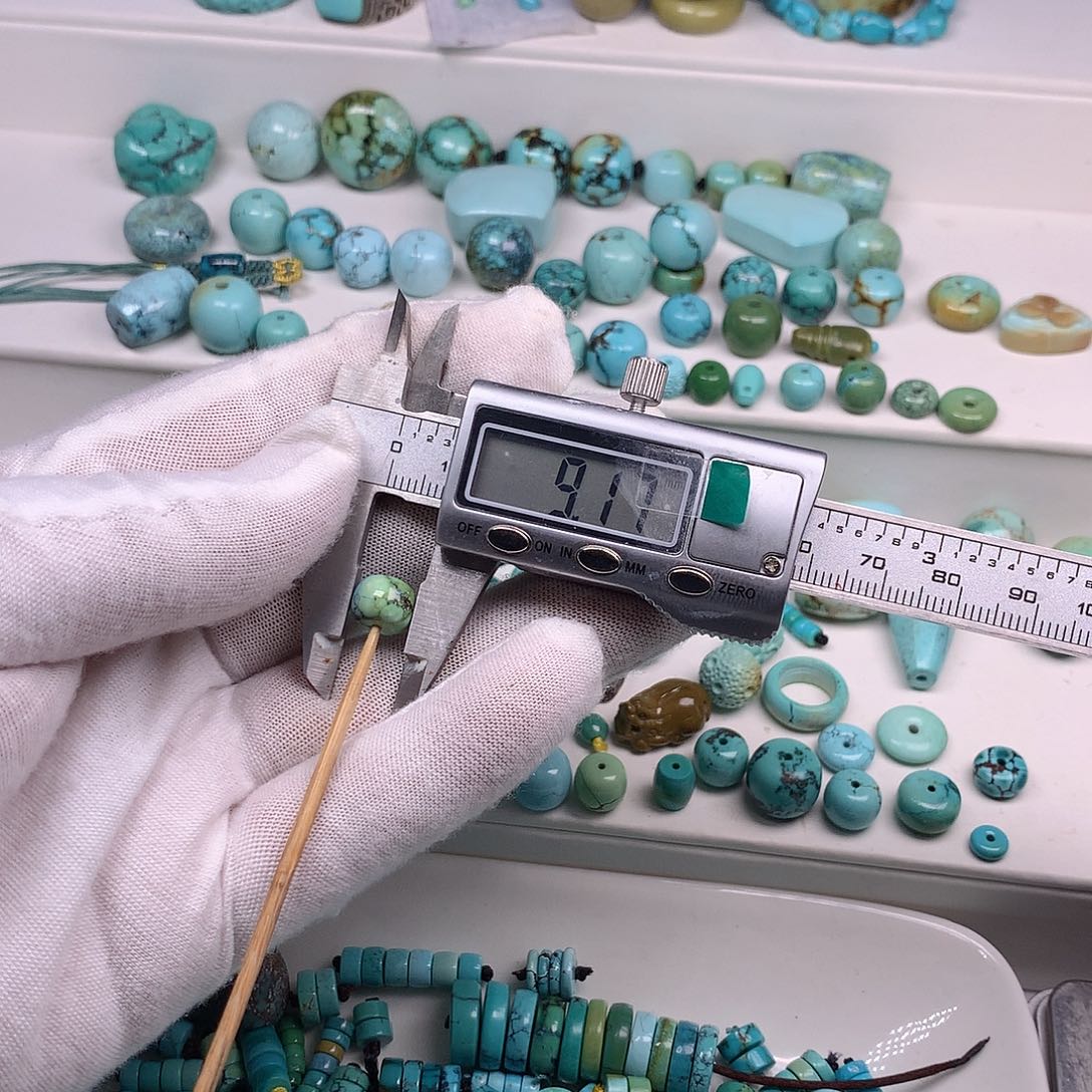 绿松石未镶嵌挂件