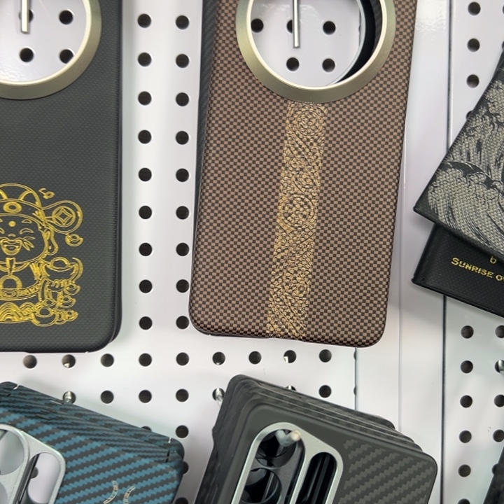 70pro沙漠金太阳神鸟磁吸凯夫拉