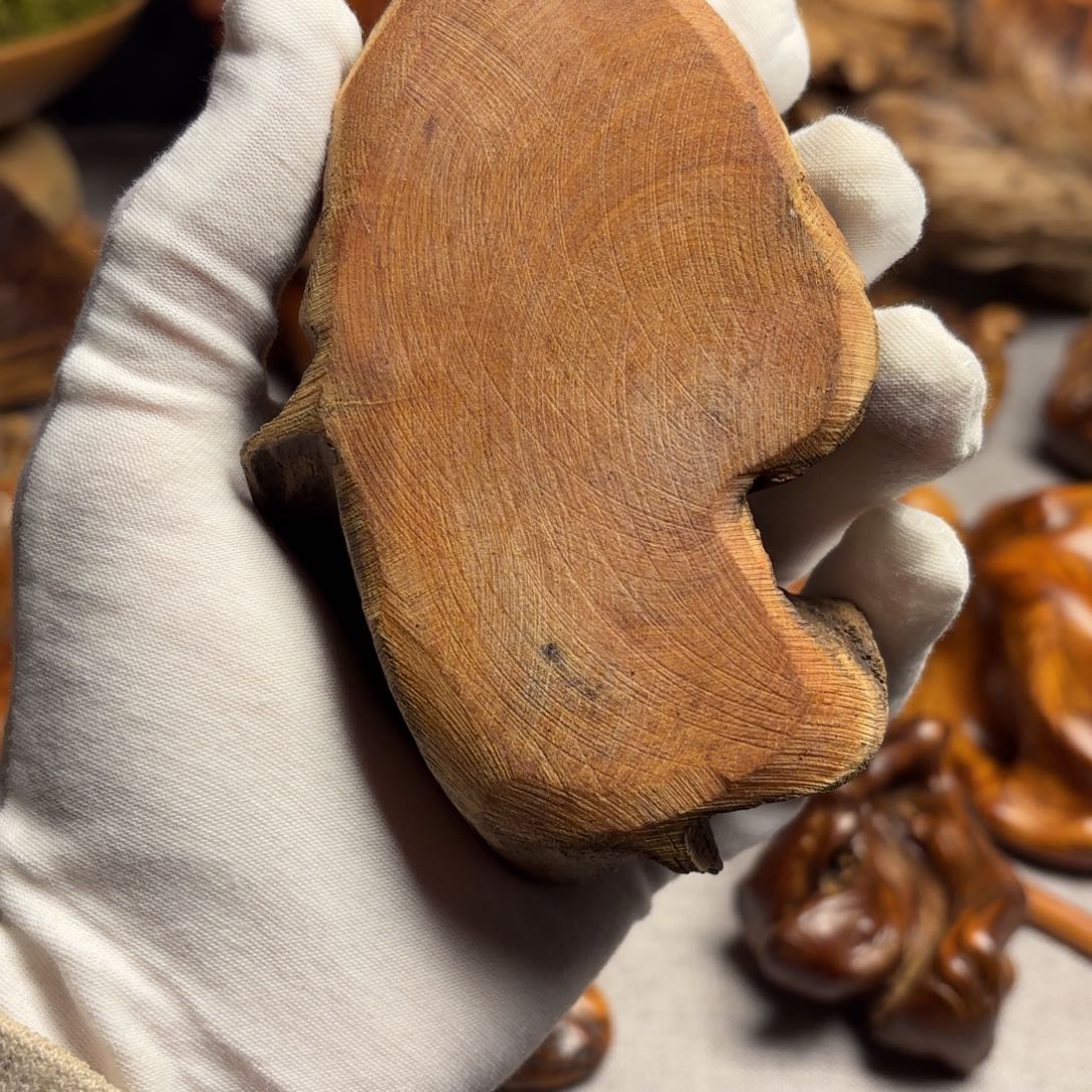 柏木（崖柏）57687868767767675