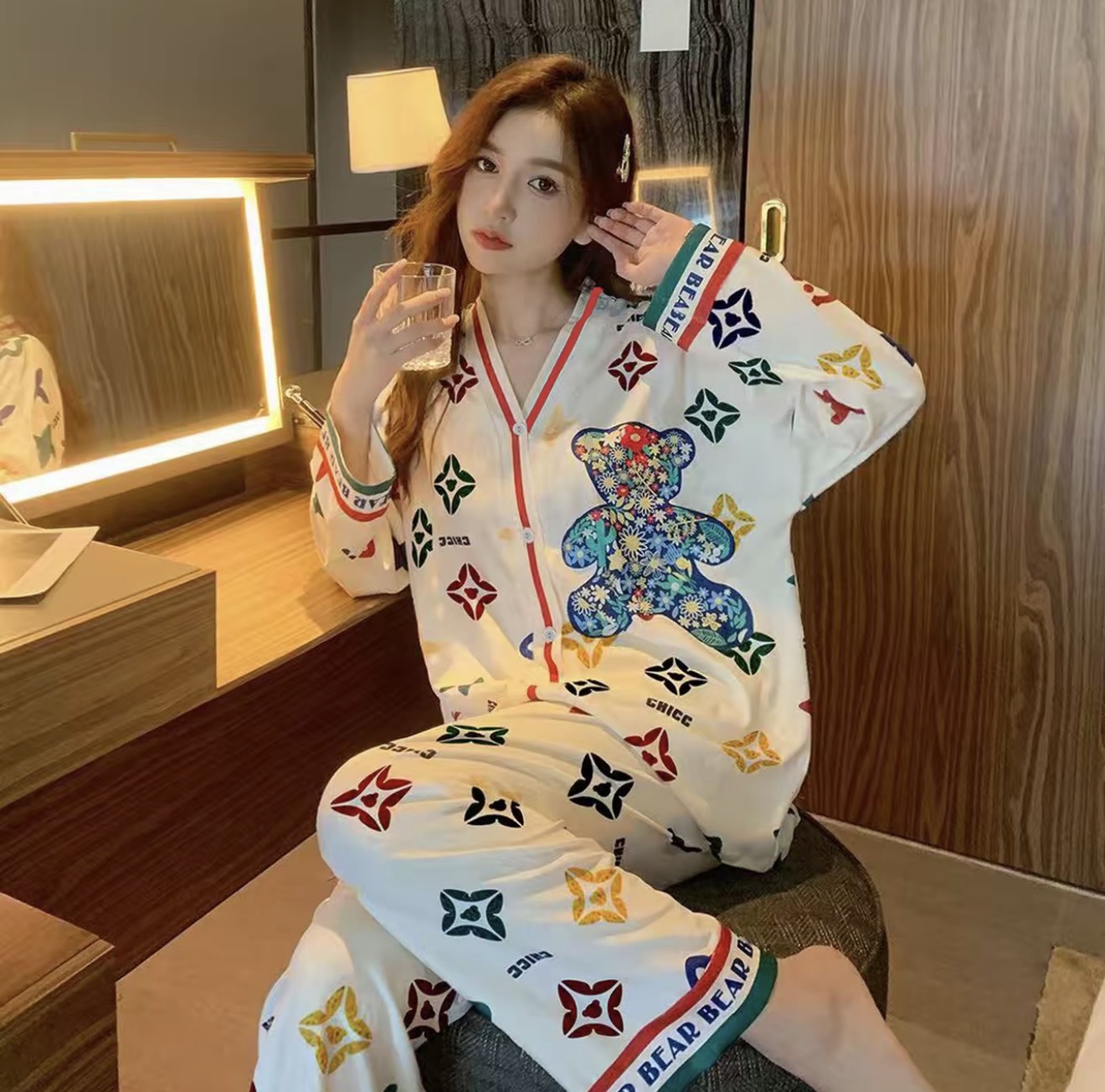 休闲睡衣女士长袖卡通长裤家居服套装宽松秋季RRA38