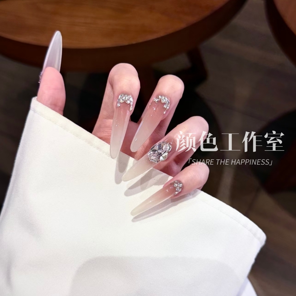 「冷莓」冰透裸色渐变爆闪手工穿戴式长款美甲贴片自然显白高级感