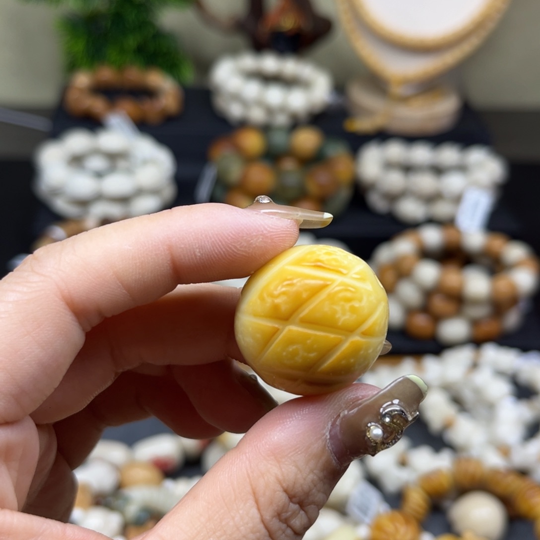 菩提根/象牙果吊坠1.13.151菠萝包