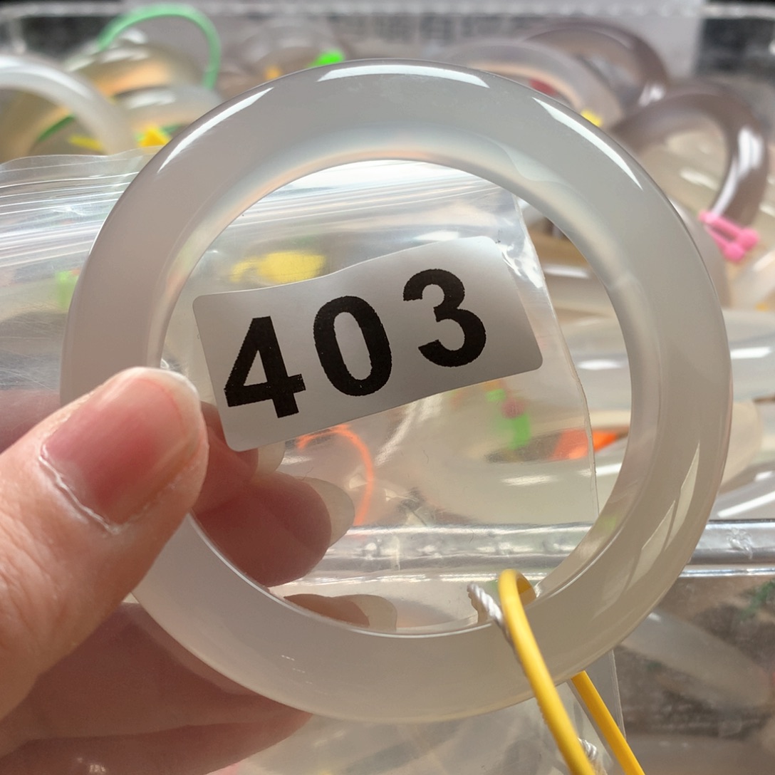 玛瑙/玉髓手镯未镶嵌