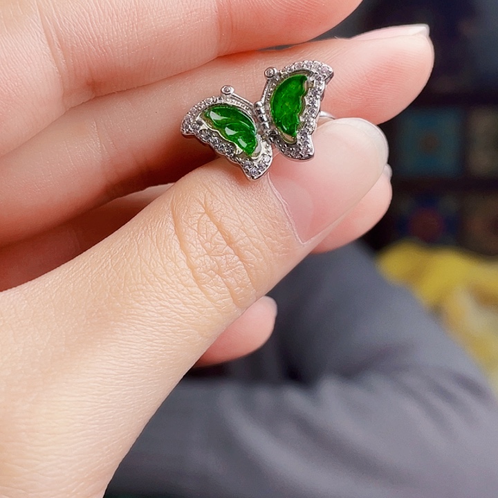 翡翠银S925镶嵌颈饰多样性