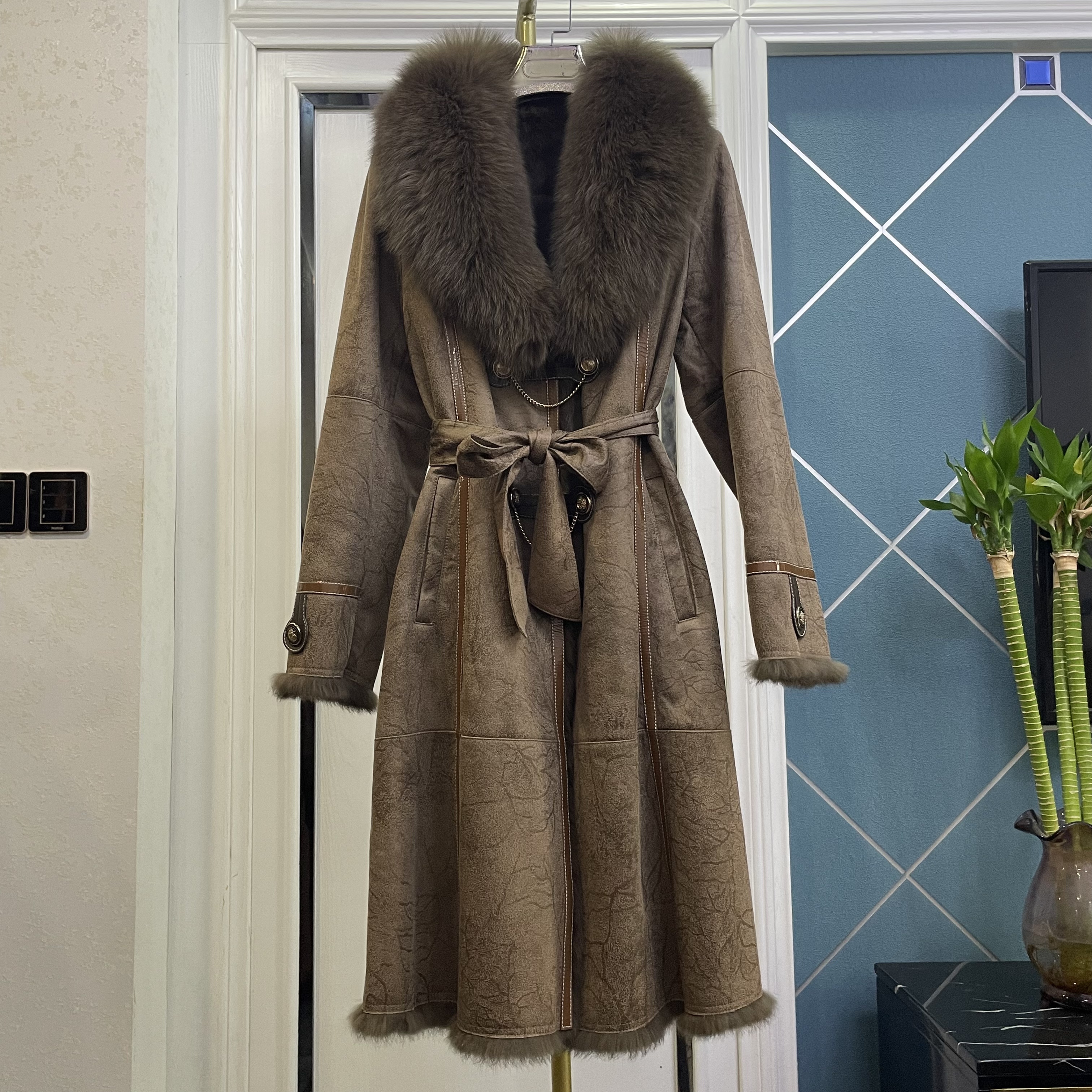 【蓉蓉专属】2F87狐狸毛领真皮毛一体外套长款耐寒冬季保暖皮草大衣