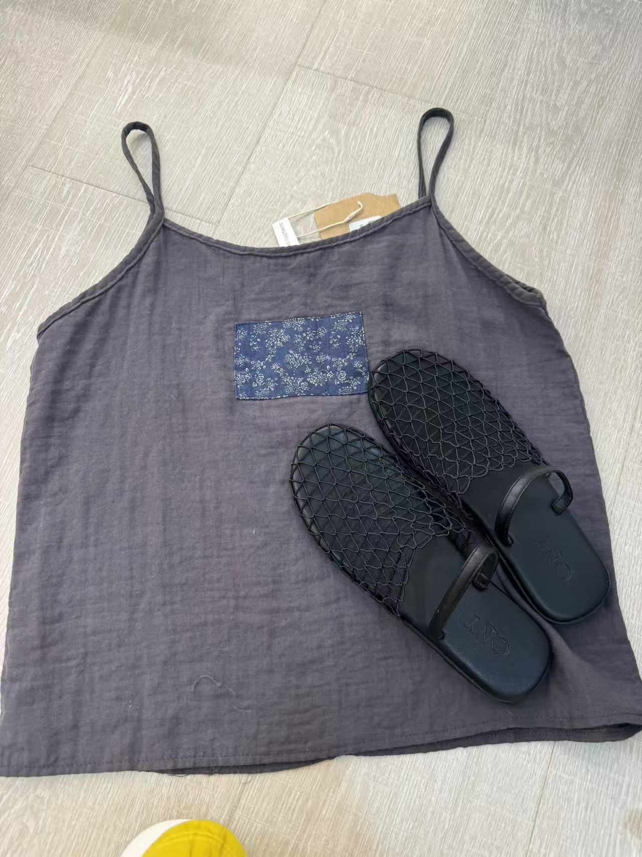 新款时尚女装好看的背心休闲宽松