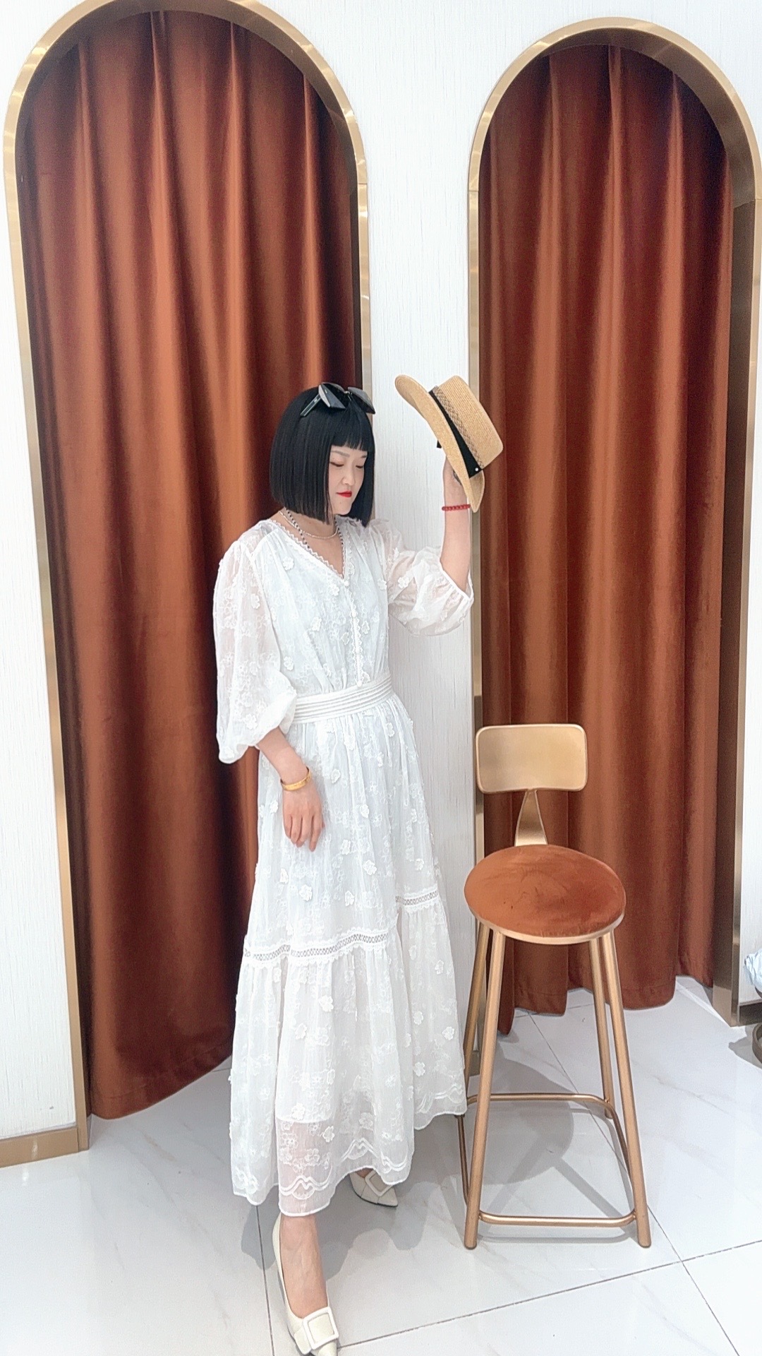 《老郭说穿搭》金2025时尚连衣裙