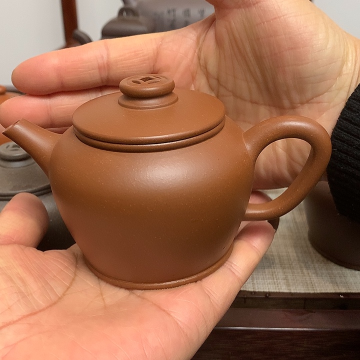 紫砂茶壶路路通，原矿清水泥，全手工制作