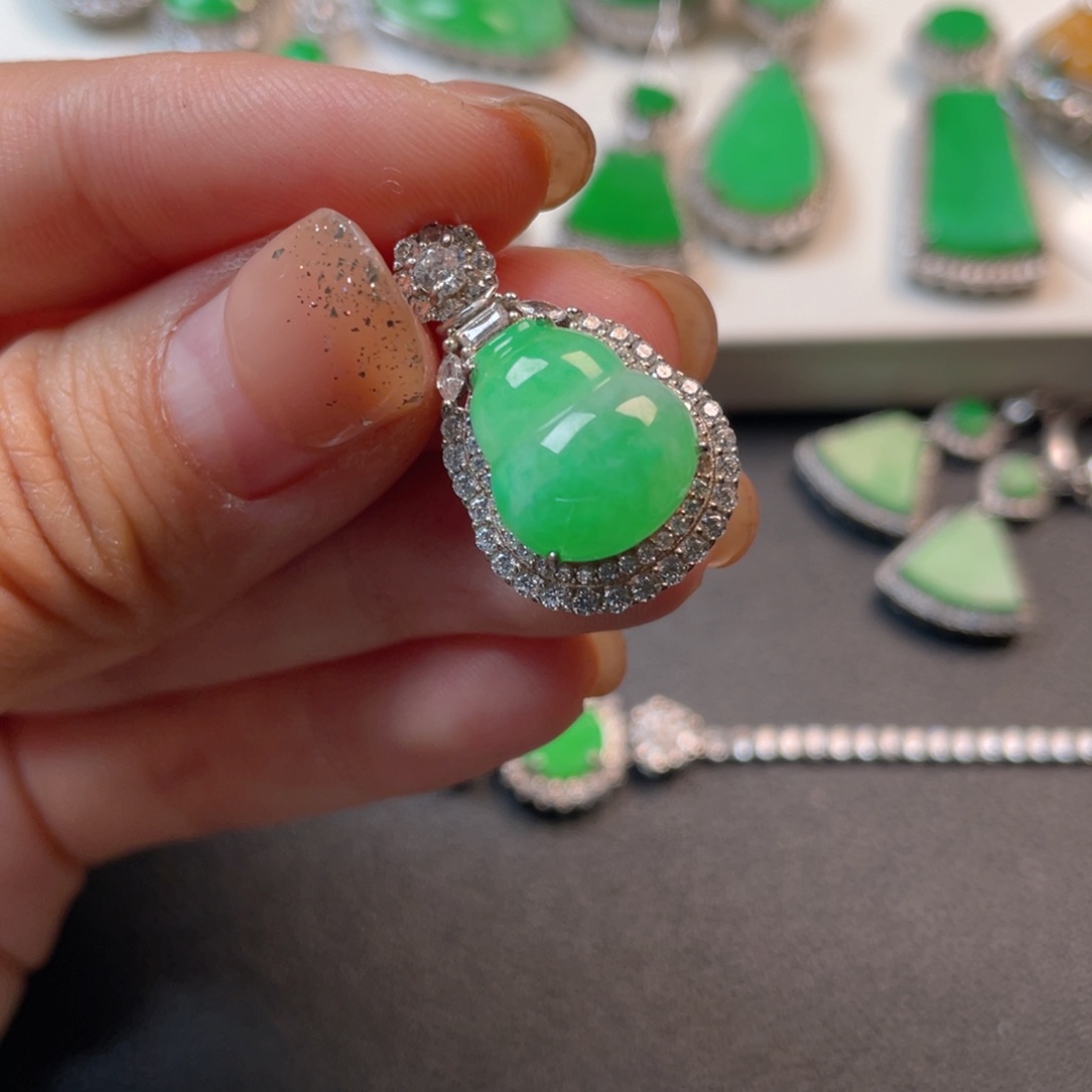 翡翠吊坠(不含链)银S925镶嵌