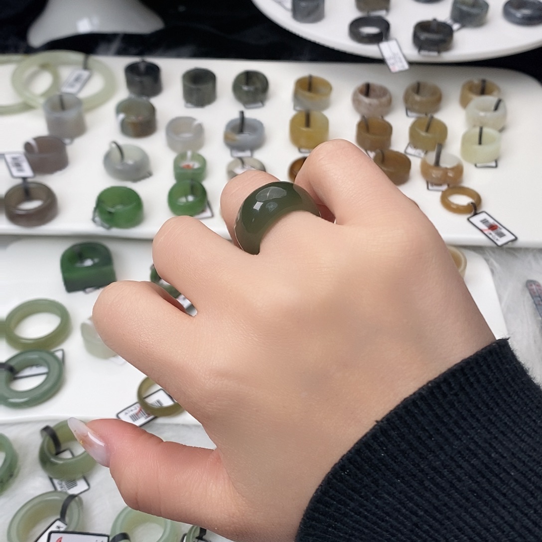 和田玉（糖玉）未镶嵌戒指G103深湖水馒头17.5