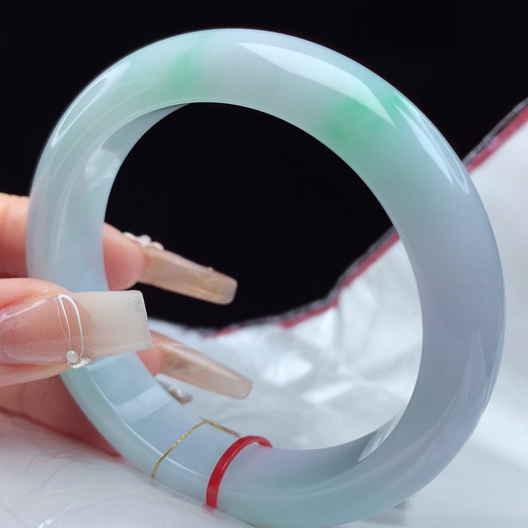 翡翠手镯未镶嵌57圈7362