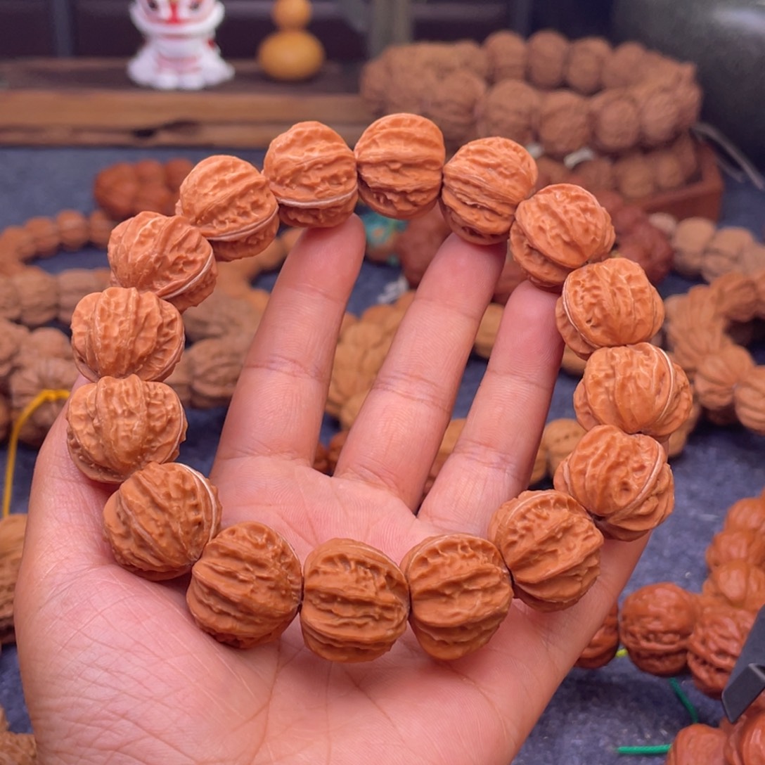 s****手串文玩核桃秋子