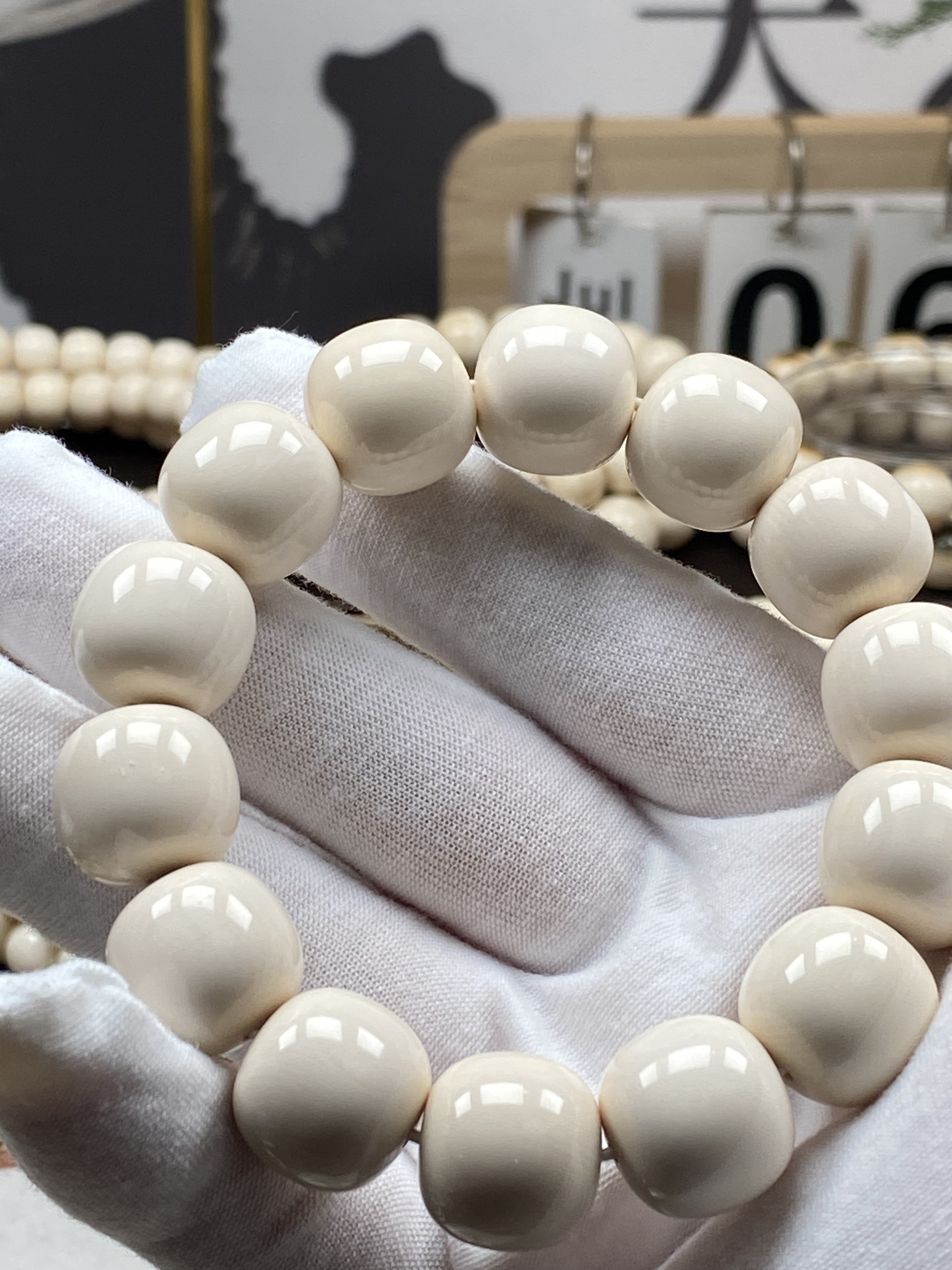 猛犸牙 15*16老型手串 色泽均匀 油性十足