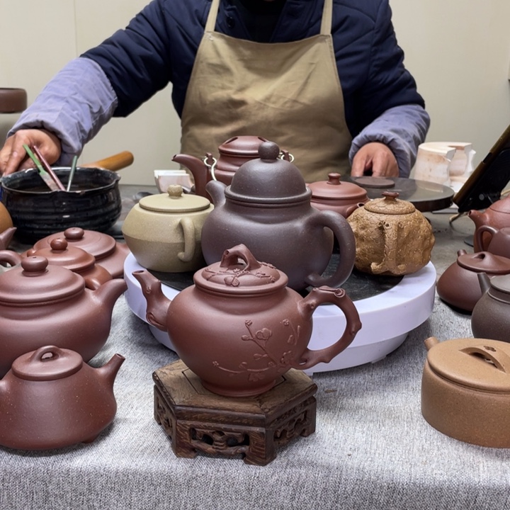 紫泥茶壶梅花报春450c半手工制作