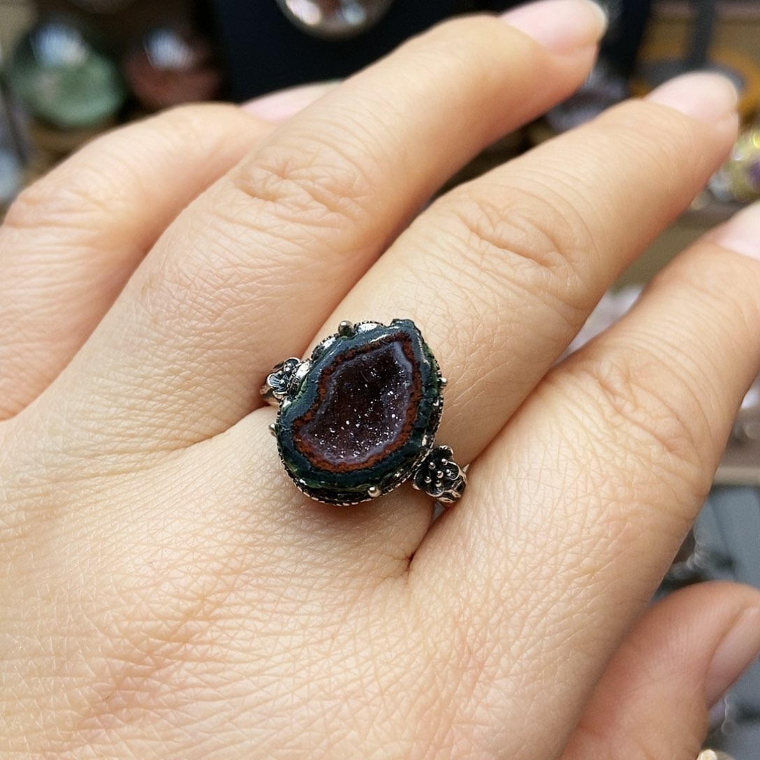 水晶戒指银S925镶嵌蒙**琪