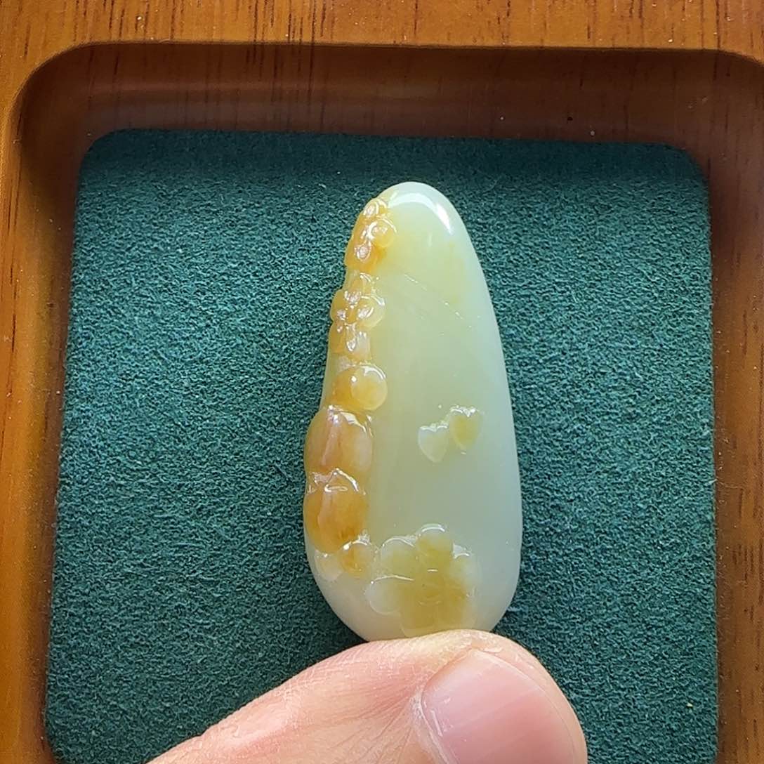 和田玉（糖玉）未镶嵌颈饰