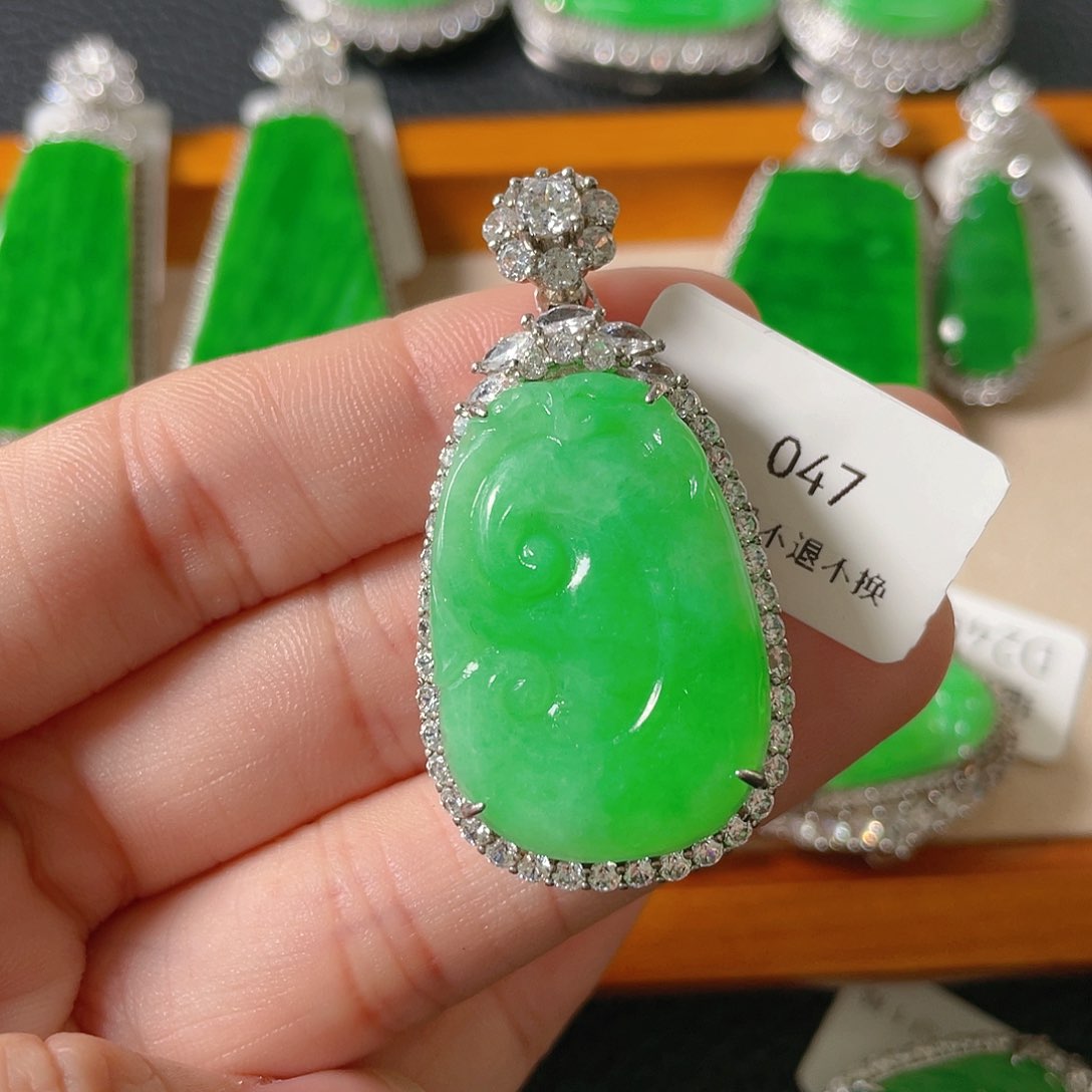 【闪购商品】翡翠吊坠(不含链)银S925镶嵌