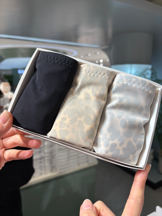 66083中高腰豹纹塑身收腹内裤三条装