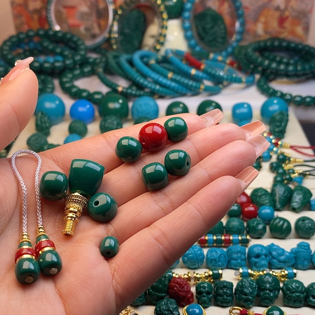 颈饰琉璃꧁****꧂三通卡12分体10老型6颗卡11一颗