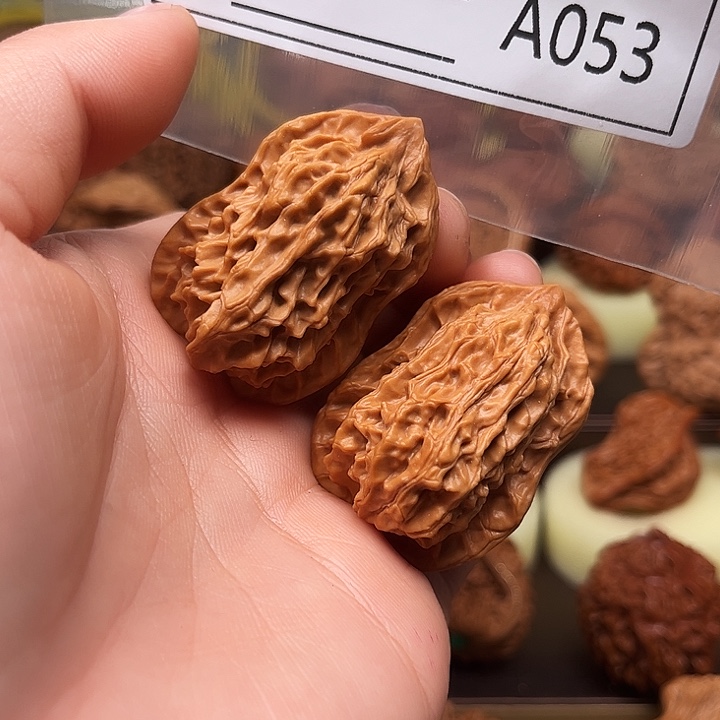 文玩核桃把件mo mo o x y