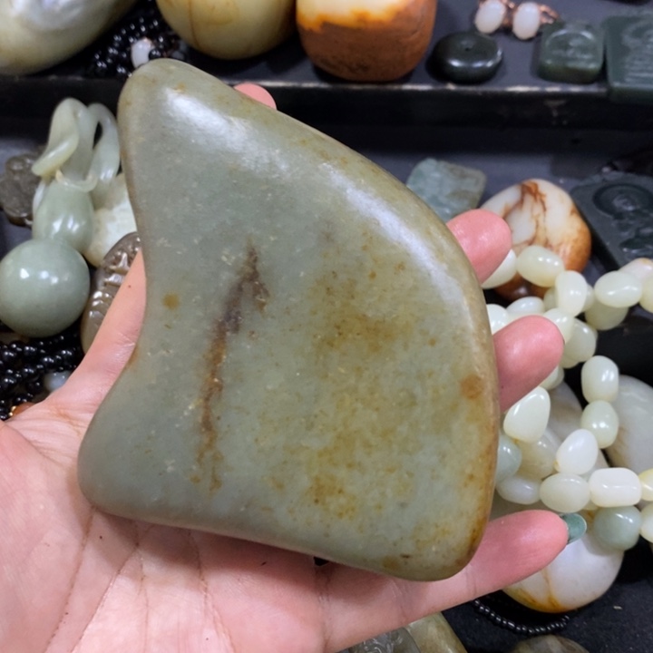 和田玉（糖玉）未镶嵌挂件