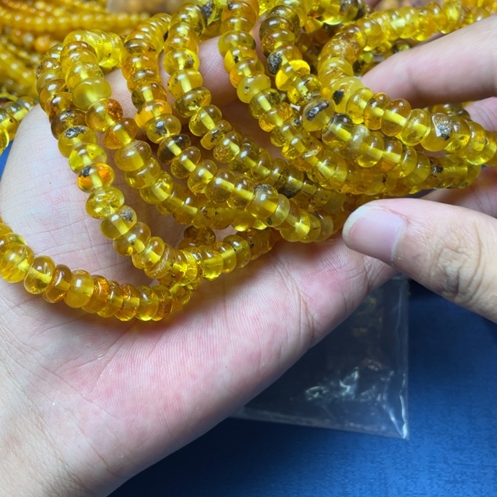 未镶嵌琥珀珠宝奇石