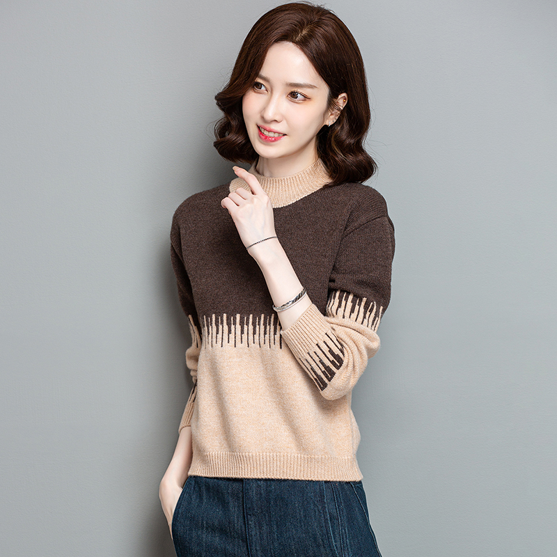 秋冬新款半高领毛衣女短款宽松拼色内搭羊毛针织打底衫小个子洋气