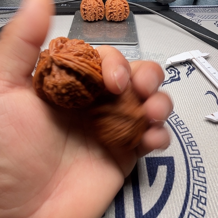 知***乐文玩核桃吊坠三棱
