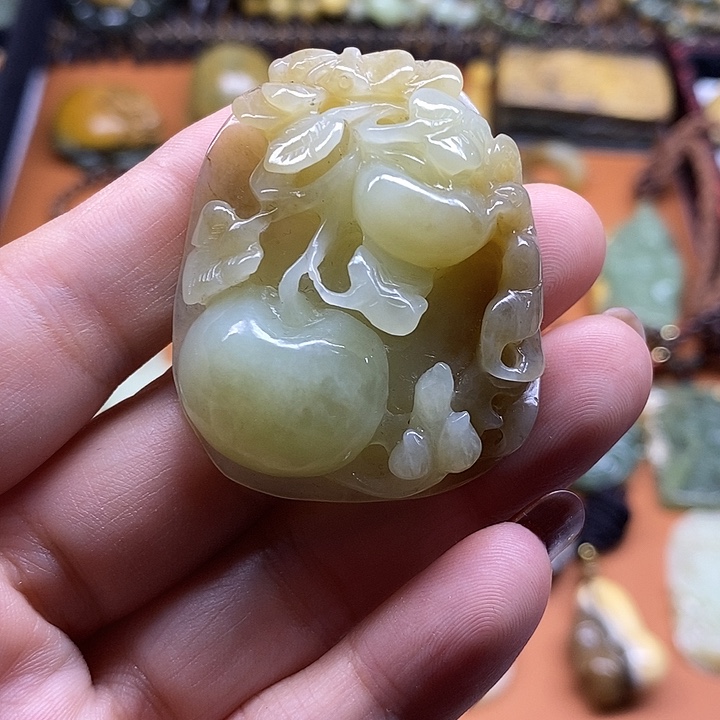 *****岫岩老玉（透闪石质玉）未镶嵌挂件