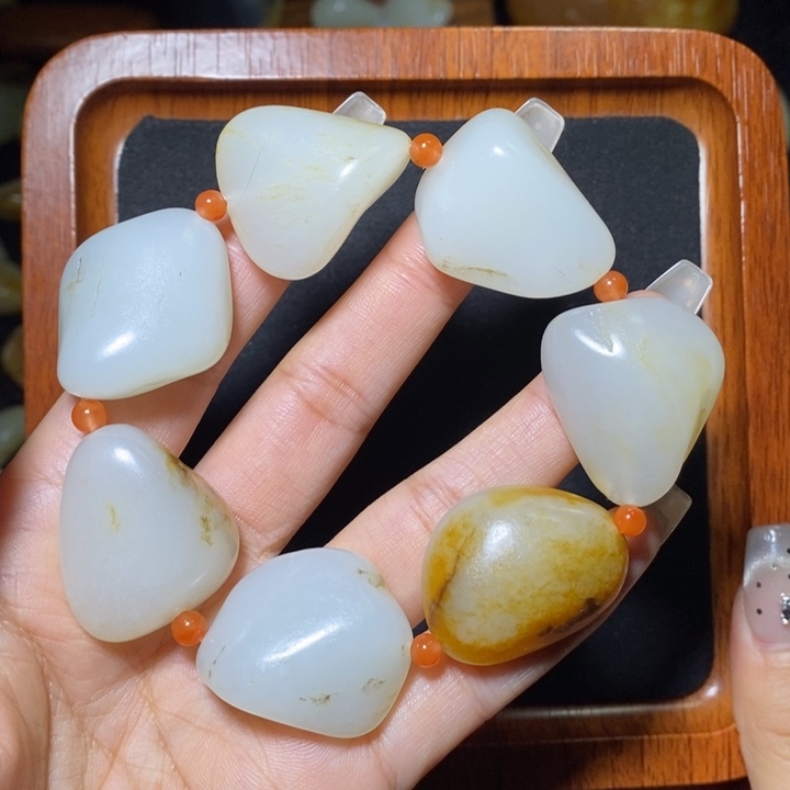 和田玉手链未镶嵌