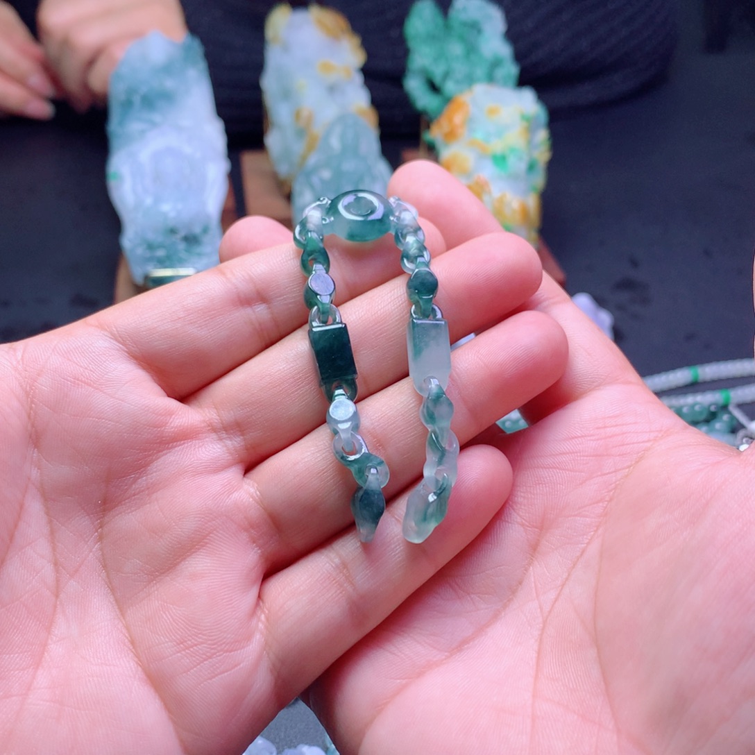 开***笑定制翡翠未镶嵌翡翠