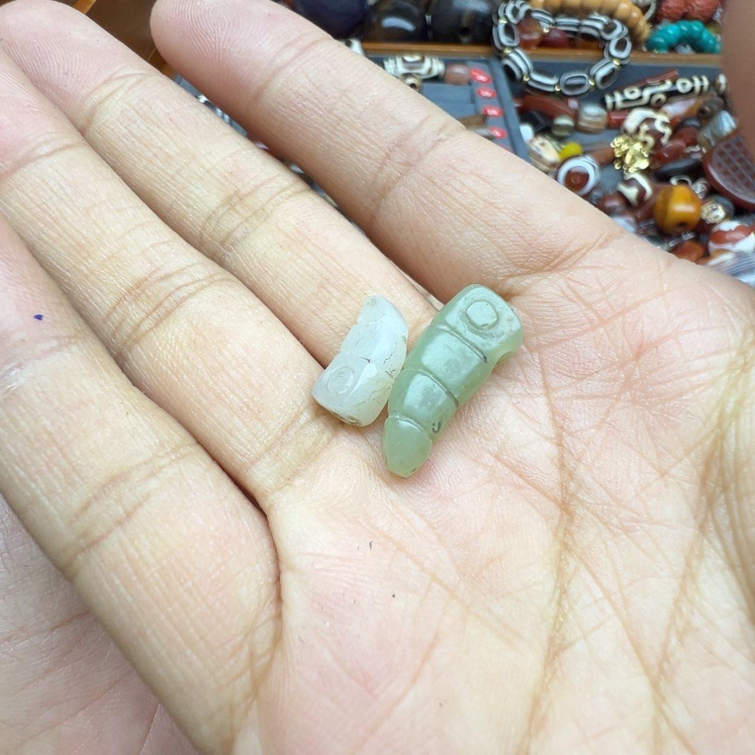 涛***旧和田玉未镶嵌珠宝半成品