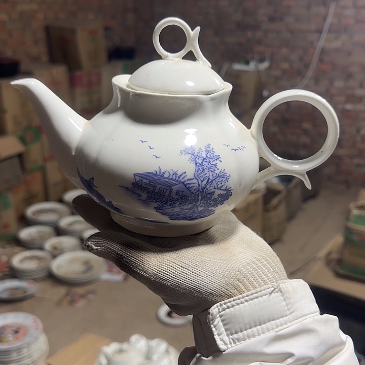 库存微瑕多空茶壶