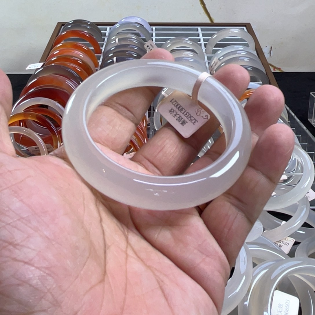 玛瑙/玉髓手镯未镶嵌*️****