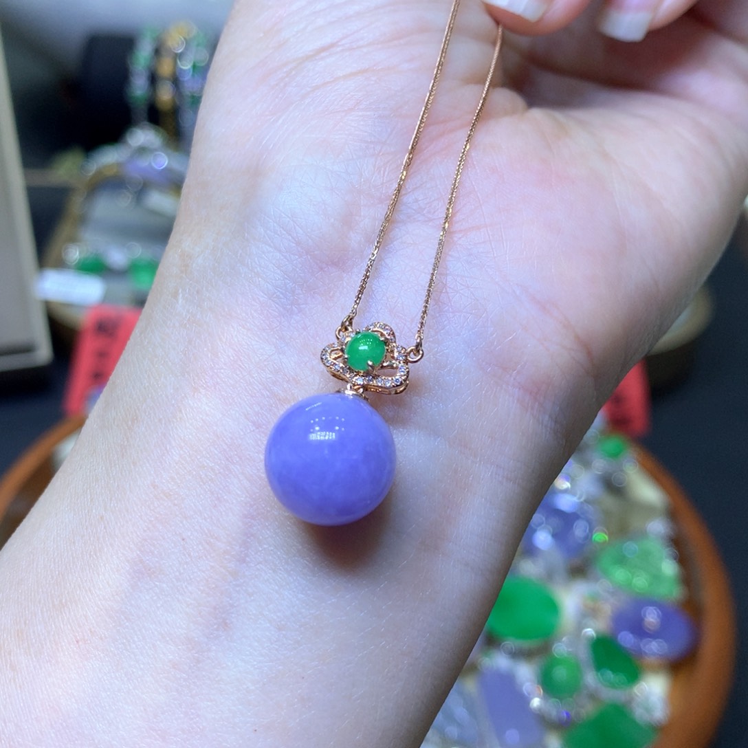 【闪购商品】翡翠颈饰18K金镶嵌翡翠吊坠项链