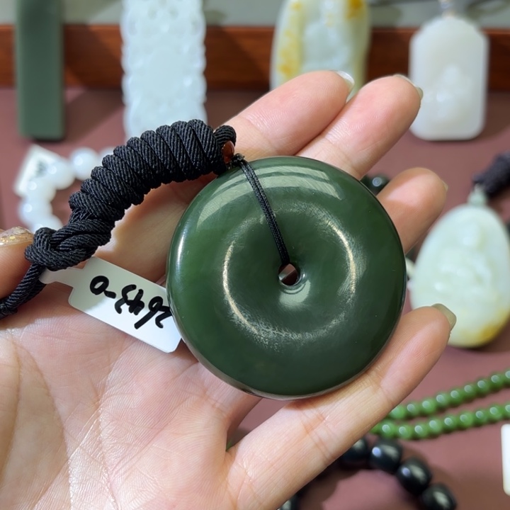 和田玉（碧玉）未镶嵌挂件