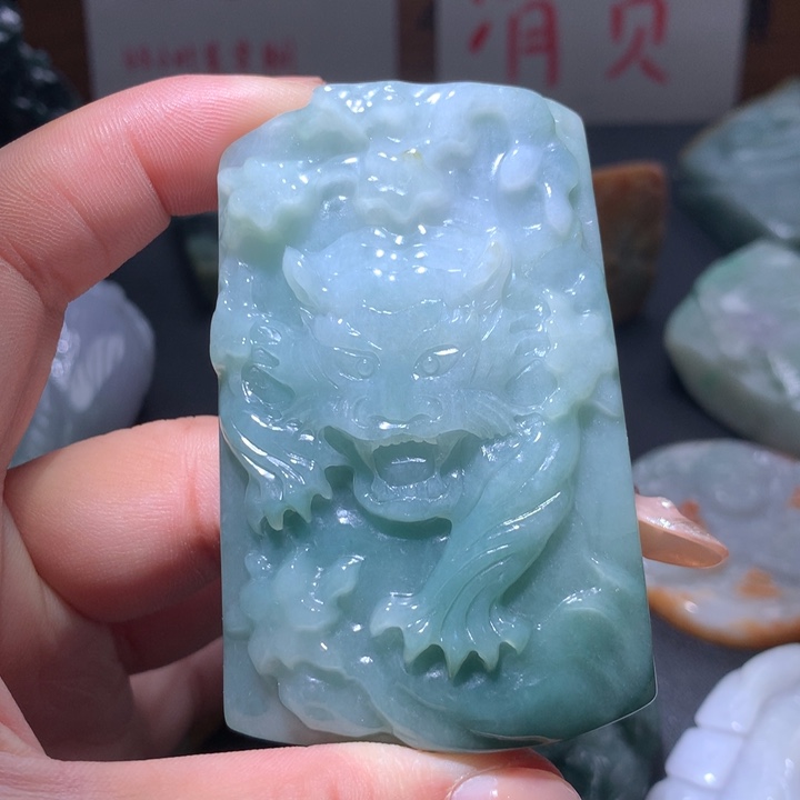 翡翠未镶嵌颈饰保真天然A货翡翠