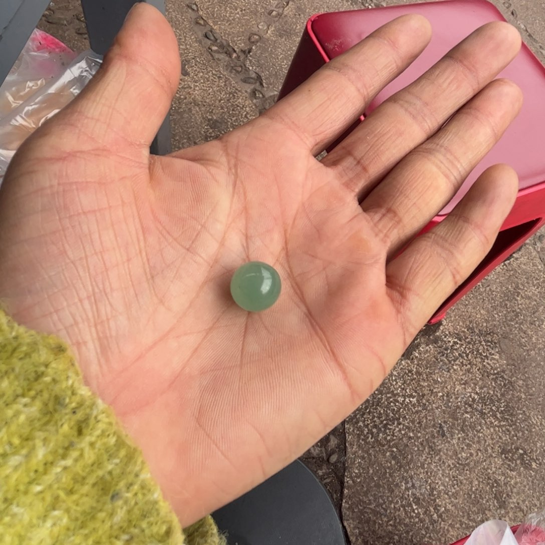 颈饰未镶嵌南红玛瑙