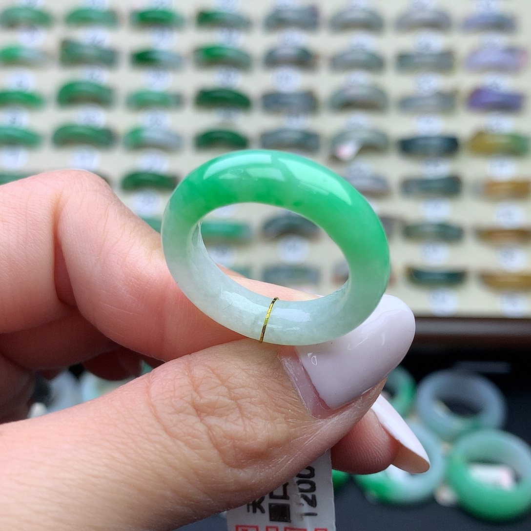 翡翠未镶嵌戒圈港16