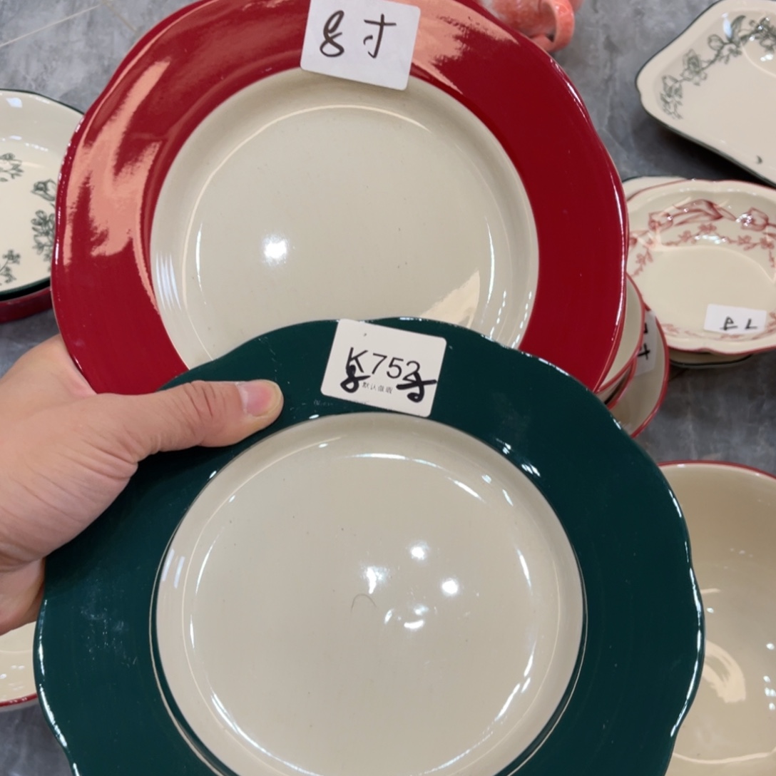 陶瓷微瑕餐具介意勿拍，满18飞！