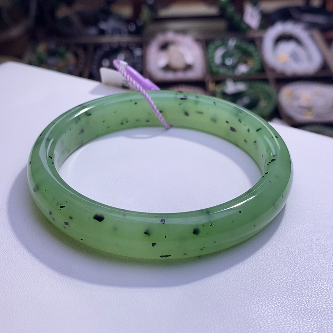颈饰未镶嵌和田玉56毕业级乌兰海老矿料高冰猕猴桃苹果绿手镯