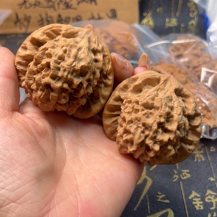 吊坠文玩核桃꧁****꧂54龙顶