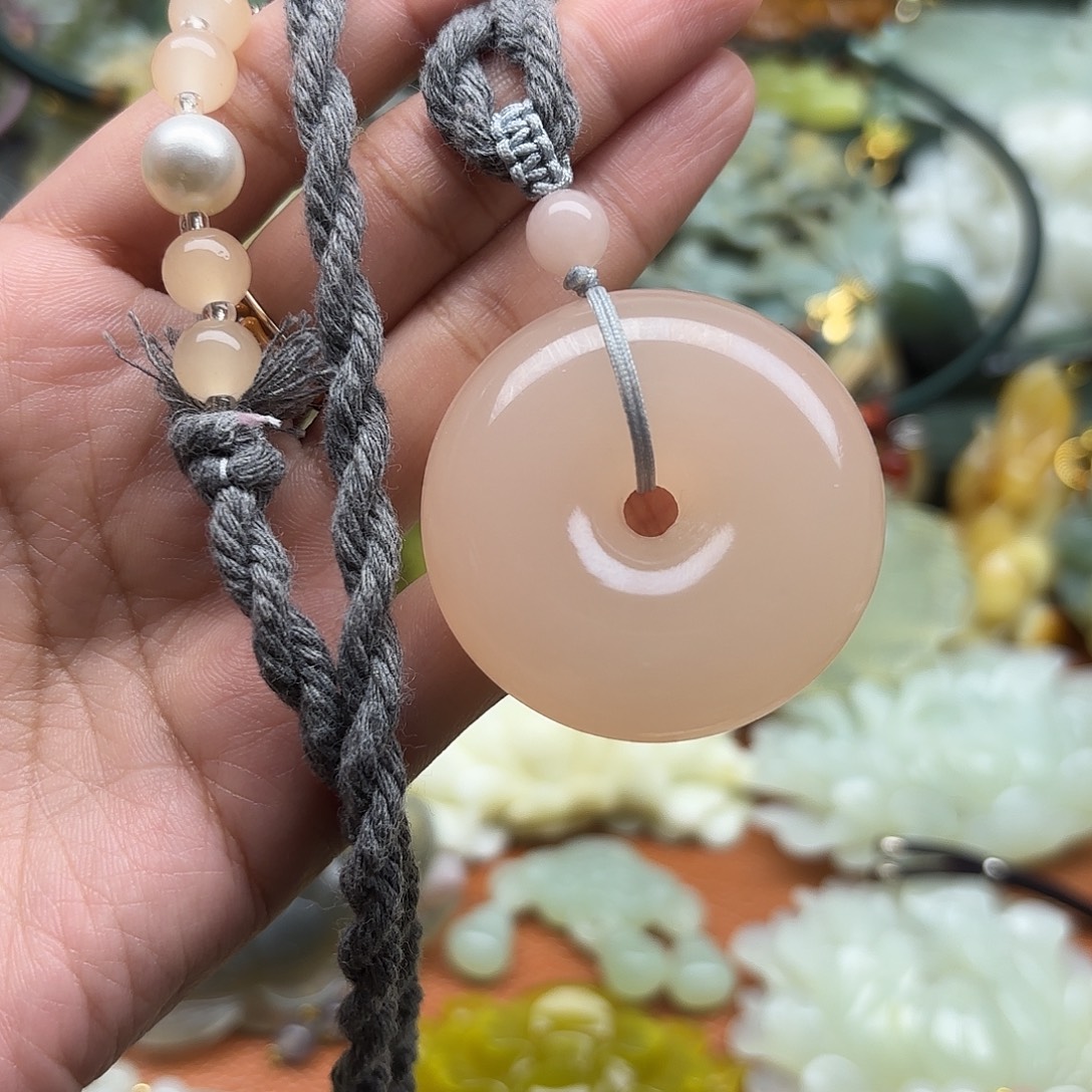 蛇纹石玉合金颈饰