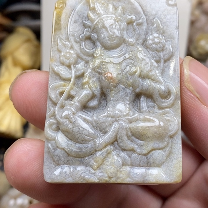 硅化珊瑚（珊瑚玉）未镶嵌颈饰