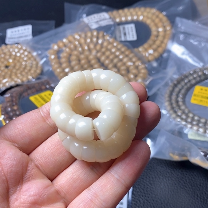 星月菩提吊坠猪大肠菩提根