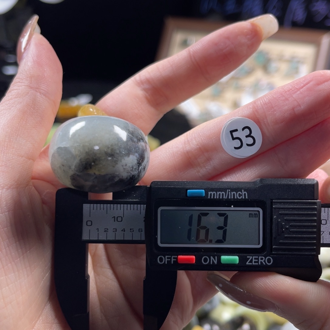 蛇纹石玉未镶嵌戒指