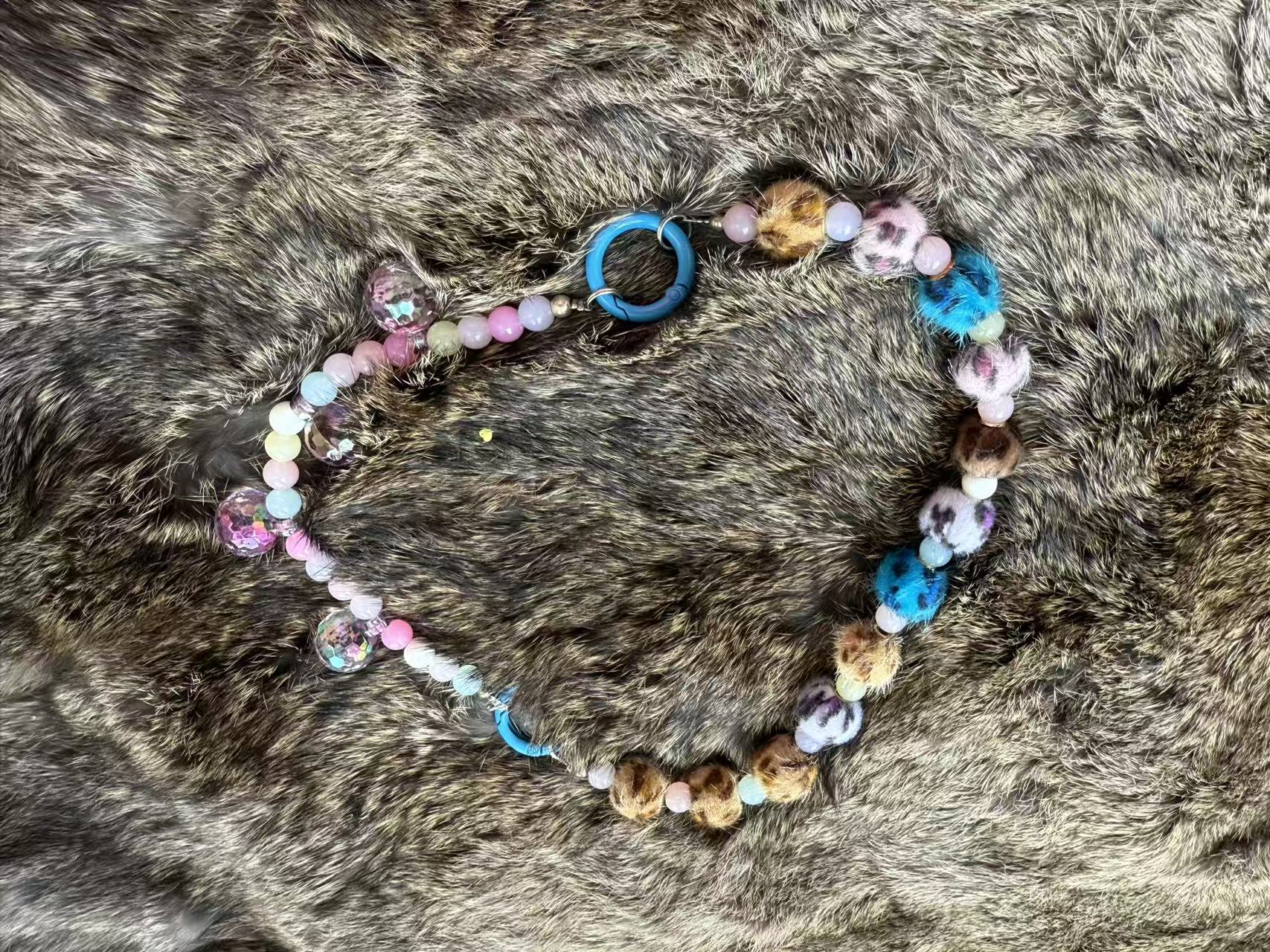 新款卡通手机链合金挂绳高级手工串珠相机挂件