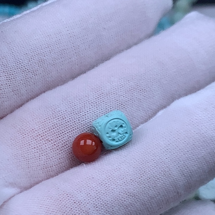 陈***辰南红玛瑙未镶嵌珠宝奇石